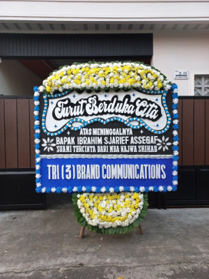 Papan Bunga Duka di Bandulu